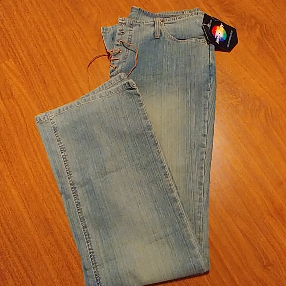 Jeans - Picture 2 of 3